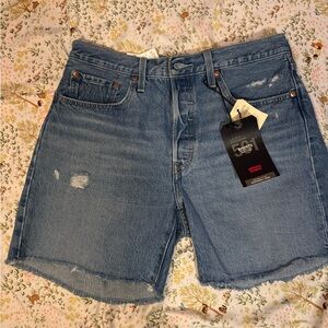 Levi’s 501 Mid Thigh Shorts Medium Wash